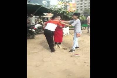 Jalaun Congress Leader Anurag Mishra Beaten Up by Women, Sexual Harassment Case Registered Against Him