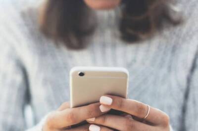 US Teacher Sends 33,000 'Explicit Texts', 'Makes Out' With 11-Year-Old Student