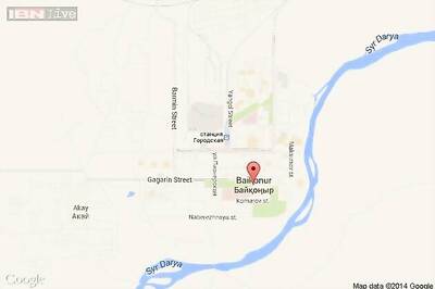 US-Russian space crew lifts off for space station