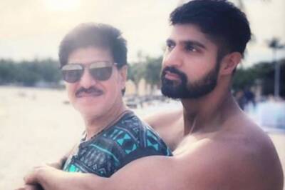 Tanuj Virwani Goes Trekking With His Father in Lonavala; See Pic