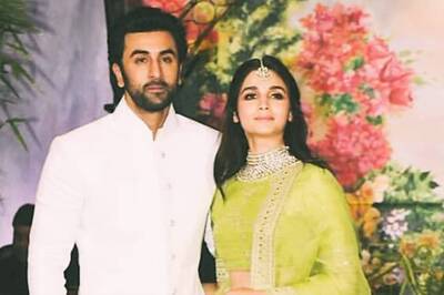 Ranbir Kapoor-Alia Bhatt Wedding: Kapoors Reach Groom's Home, Mehendi To Start At 1 PM