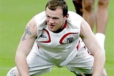 England to have only Rooney up front