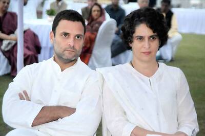 I-T Dept Calls Sonia, Rahul beneficiaries of Rs 2,000-cr Assets, Drags Priyanka