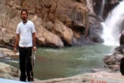 Hand over Abhishek case to CBI: HC