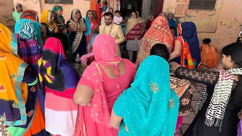 A Wedding Procession and 15 Burnt Houses: Stark Contrast of Fortunes Every Few Metres in Delhi