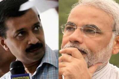 Modi-Kejriwal battle splits IIT Varanasi students into 2 camps