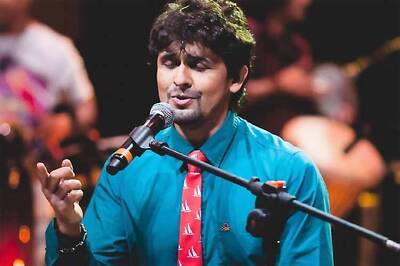 Sonu Nigam earns the wrath of a media channel after he tweets in support of AAP leader Kumar Vishwas