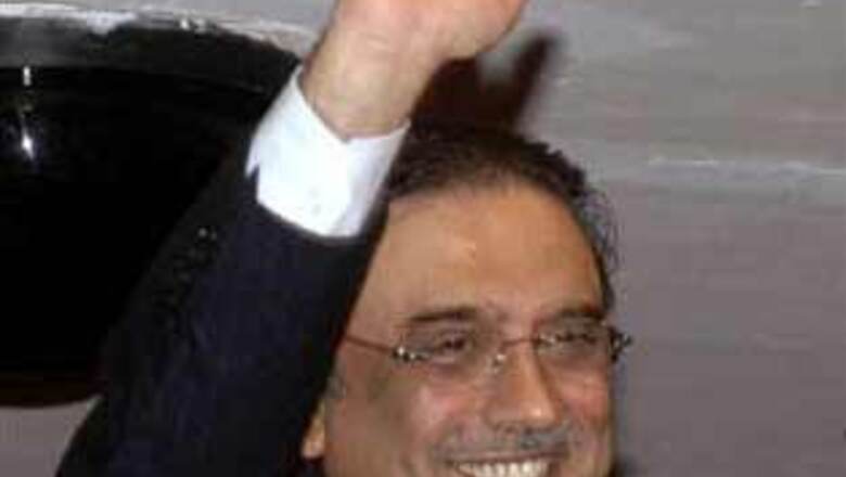 Zardari approves Sharia law in Pak's Swat valley