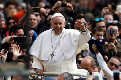 Pope, After Gaza Violence, Says 'Defenceless' Being Killed in Holy Land