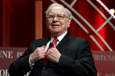 Coronavirus punishes Warren Buffett, as Berkshire Hathaway takes big writedown