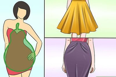 How to Wear a Leather Skirt