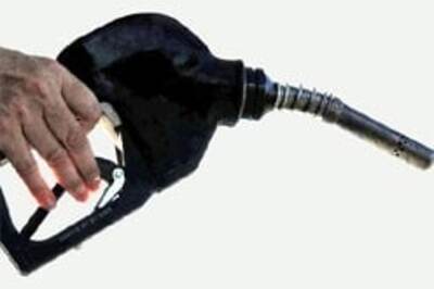 Petrol pumps run dry in West Bengal