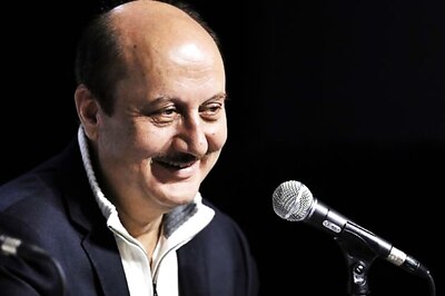 Anupam Kher slams filmmakers for returning National Award