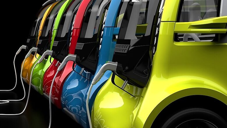 As Pollution Levels Rise Critically, Experts Await Clearer Policy For Electric Vehicles