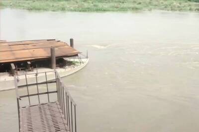 Yamuna River Continues to Flow Near Warning Mark, Water Level Likely to Recede