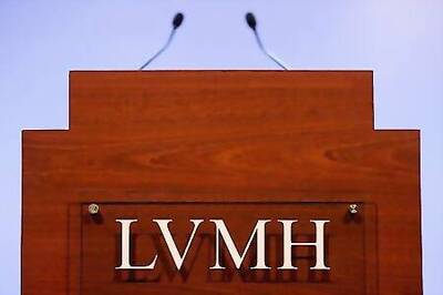 Le Drian Within His Rights To Intervene In LVMH-Tiffany Deal - Le Maire