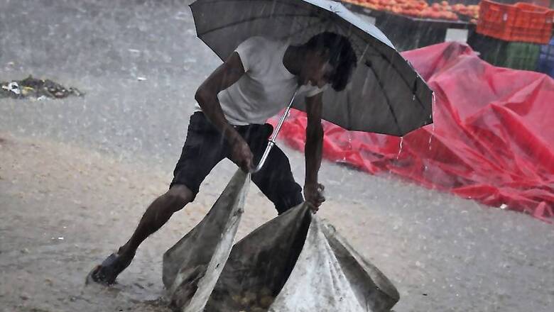 Met Department Predicts Monsoon Delay, Skymet Thinks Otherwise