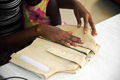 Ugandans Invent 'Smart Jacket' to Diagnose Pneumonia