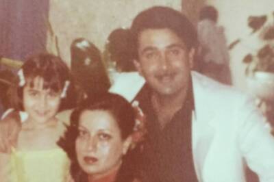 Kareena Kapoor’s Comment On Sister Karisma’s Father’s Day Post Is Too Good