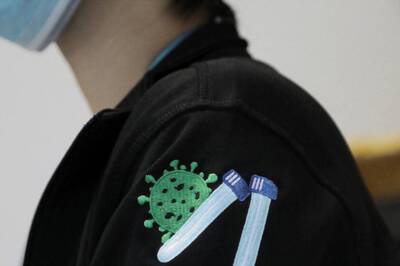 'Encouraging!': Thousands Rush to Book Jab Slots Day After Canada's Quebec Announces Unvaccinated Tax