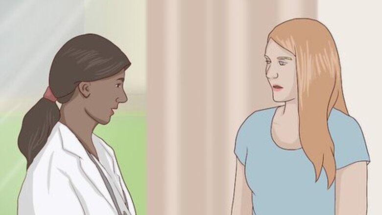 How to Use a Bulb Syringe on a Baby