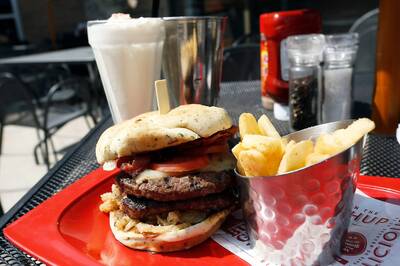 Frequent Dining Out May Dent Your Food Budget