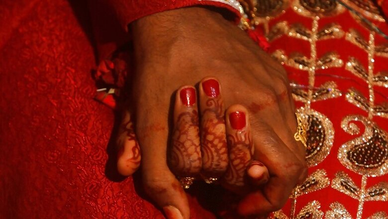 As Fuel Prices Skyrocket, Tamil Nadu Groom Gets 5 Litres of Petrol as Wedding Gift