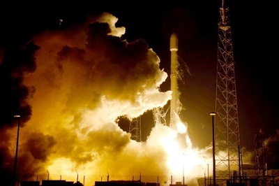 Space Delivery: Astronauts Get Ice Cream, Make-own Pizzas