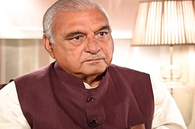 CBI Conducts Searches at Ex-Haryana CM Hooda's Residence, Office