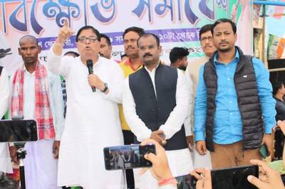 TMC Stages Protest Near Union Minister's Home Seeking Justice for Youth 'Shot Dead by BSF'