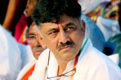 DK Shivakumar Says Centre 'Destabilising' Youth Movement as Delhi Leader Questioned Over Covid Aid