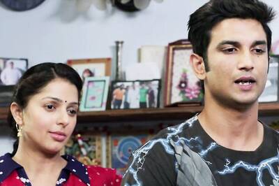 Everybody Deserves to Know Dhoni's Inspiring Story: Bhumika Chawla