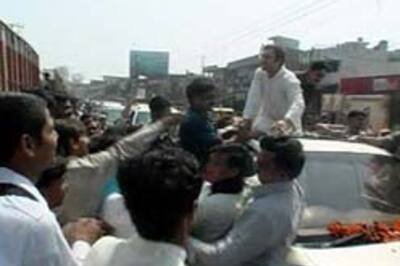 Punish Rahul Gandhi, says Pak leader