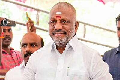 OPS' Plea Against AIADMK Resolutions: HC Division Bench Adjourns Hearing for April 20