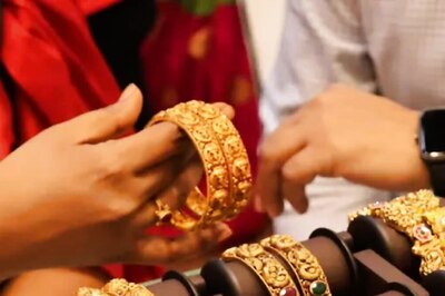 Gold Rate Falls In India: Check 22 Carat Price In Your City On October 02
