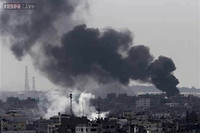 Fighting in Gaza abates, but truce hopes look fragile