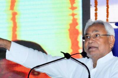 ‘Bahut Garmi Hai’: Patna's Intense Heat Bothers Nitish Kumar