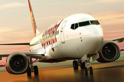 SpiceJet Accident at Delhi Airport as Aircraft Hits Lightning Pole, DGCA Begins Probe