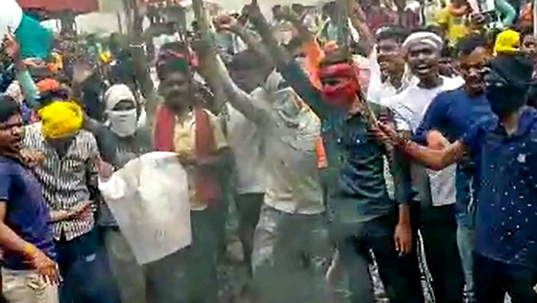 How Vandalism, Arson in Bihar Expose Decades of Stagnation Under Lalu Yadav and Nitish Kumar