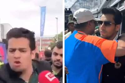Maaro Mujhe Maaro! Viral Pakistan Fan's Reaction After Yet Another Loss to India | WATCH