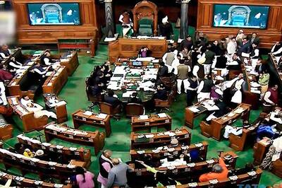 TRS, Shiv Sena, DMK and TMC Protest in Lok Sabha over Non-payment of GST Dues to States
