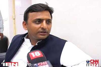 UP CM Akhilesh Yadav sacks 8 ministers, changes portfolio of 9 others