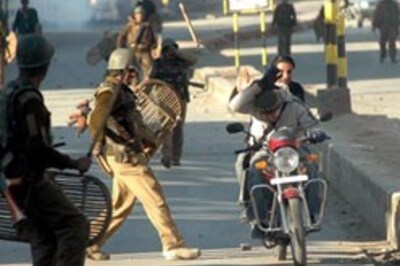 Groups protests Saddam Hanging in J&K