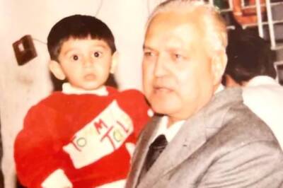 Guess The Cute Little Boy in This Picture; He's Bollywood's Rooh Baba