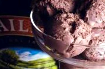 Give Your Taste Buds A Treat By Infusing Alcohol And Ice Cream