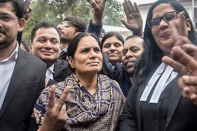 Convicts' Hanging Will Restore Women's Faith in Law: Nirbhaya's Mother after Death Warrants Issued