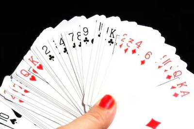 Optical Illusion: Can You Spot The Hidden Element In An 8 Of Diamonds Card?