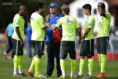 World Cup 2014: Brazil set for acid test against confident Chile