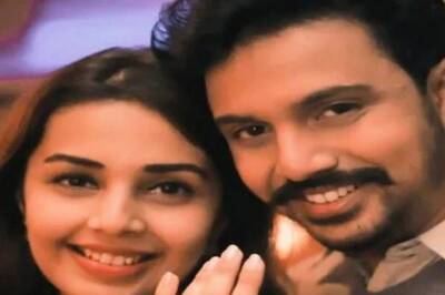 Actor Virajas Kulkarni Gets Engaged to Girlfriend Shivani Rangole