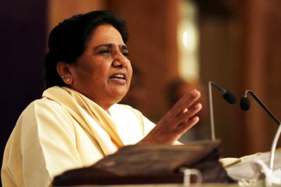 Family Feud in Samajwadi Party Music to Mayawati's Ears